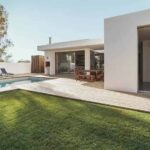 Huge Sunny Villa – East Side